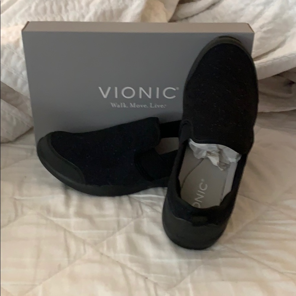 VIONIC BLACK ROZA SLIP ON ATHLETIC SHOES